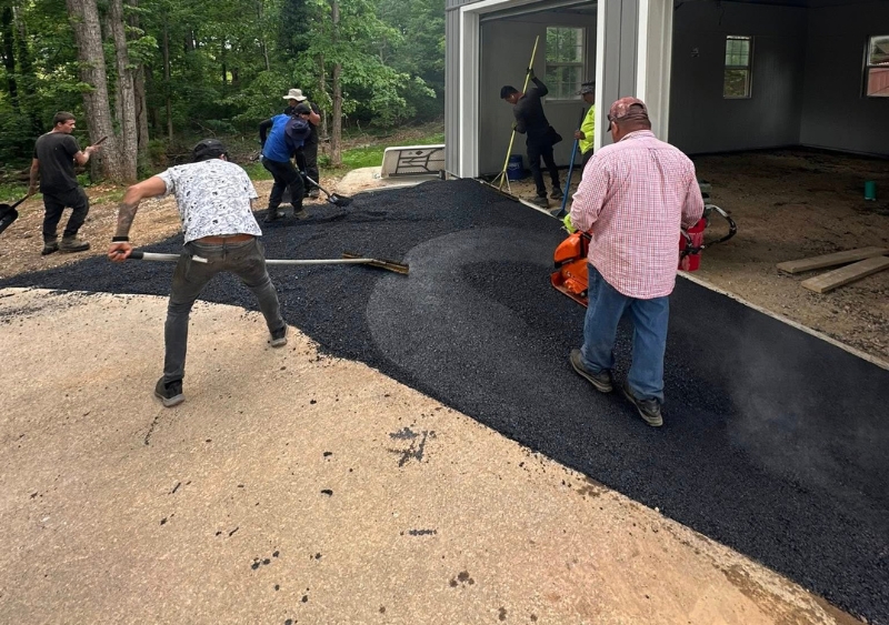 Applying Hot Mix Asphalt